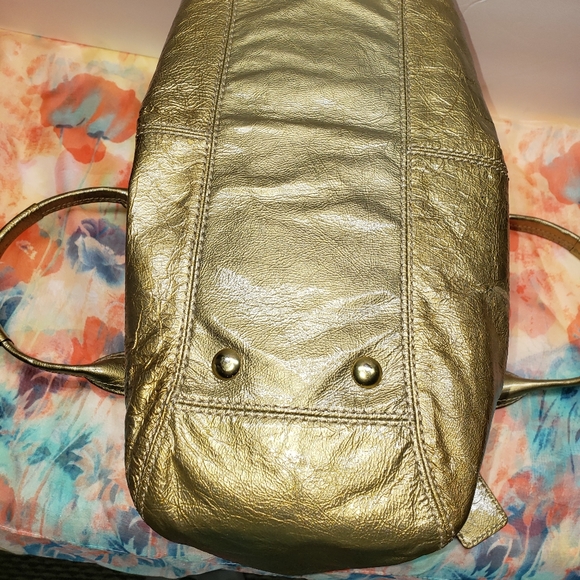 PRICE FIRM Coach patent leather gold color bag. - Picture 12 of 14